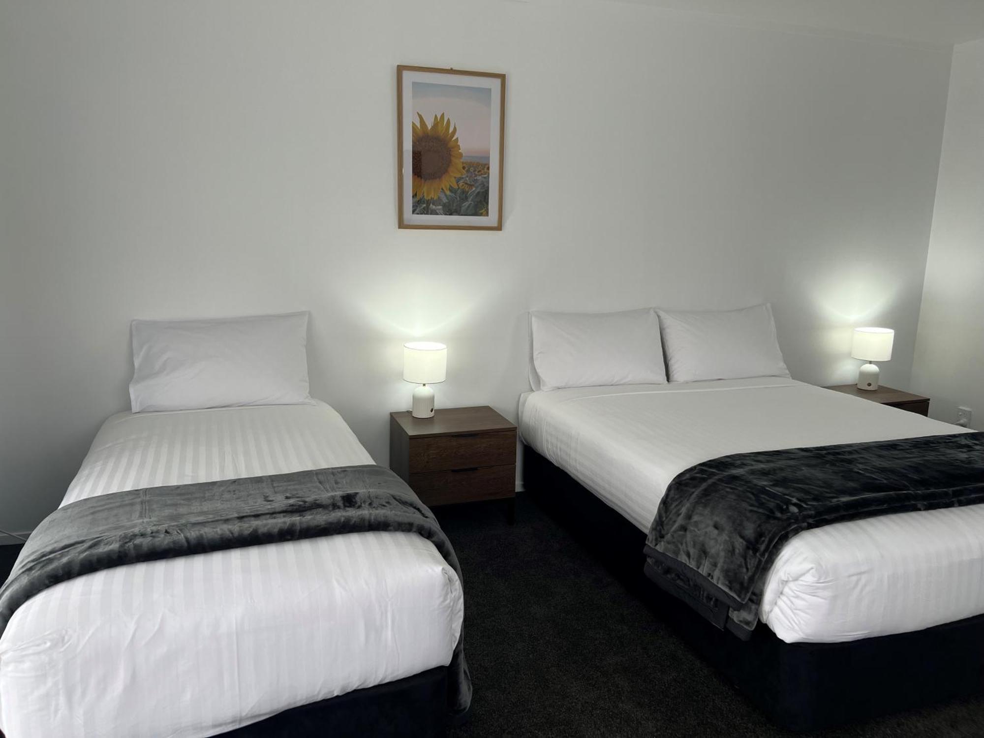 Magnolia Court Motel オポティキ エクステリア 写真
