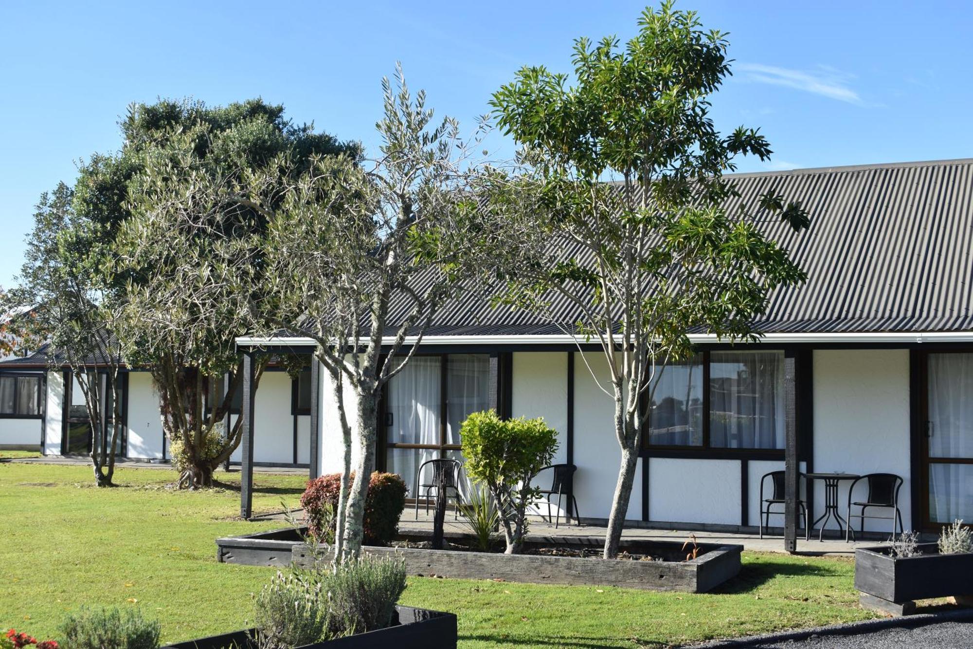 Magnolia Court Motel オポティキ エクステリア 写真
